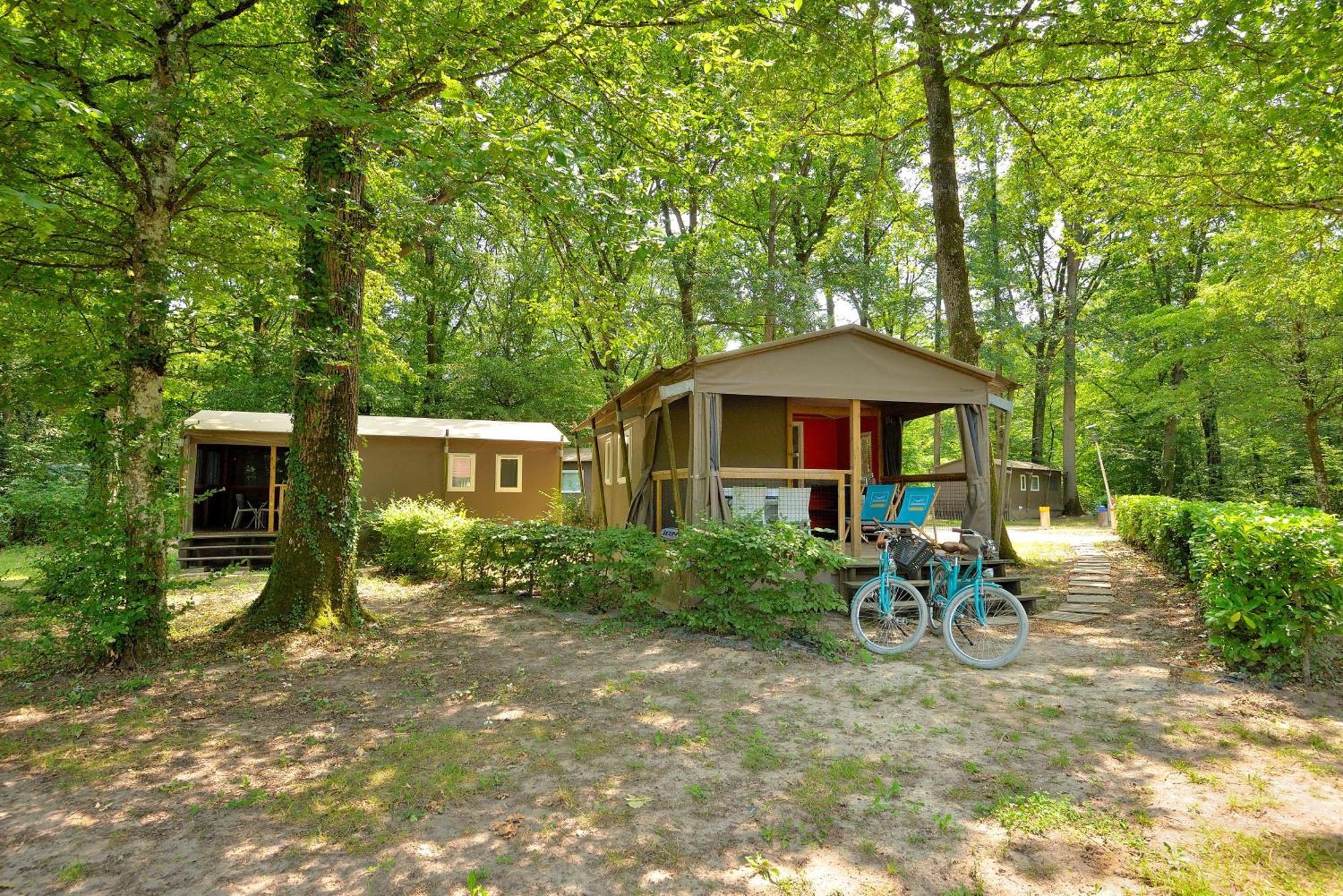 Camping Etang De La Vallee Combreux Exterior foto